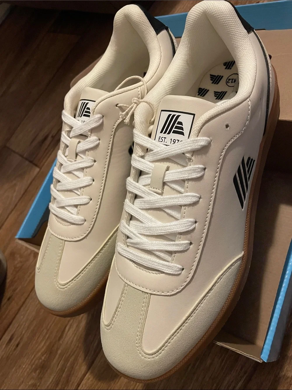 ALDI GEAR Cream Sneaker with Black Logo Size 12